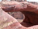 A Petra, vue sur le tombeau-palais